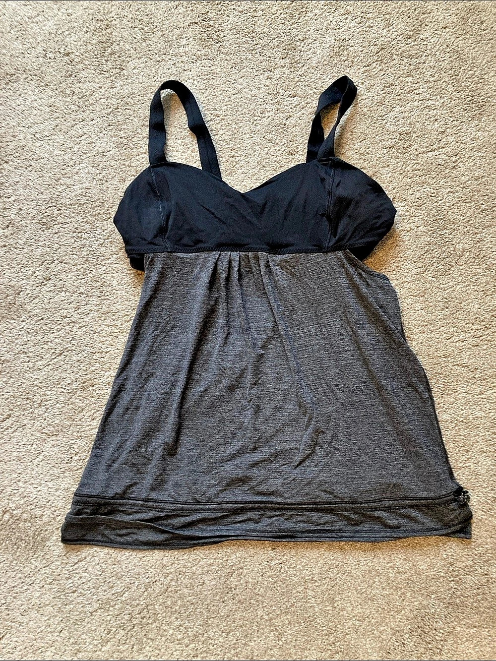 lululemon In A Cinch Tank Black & Gray